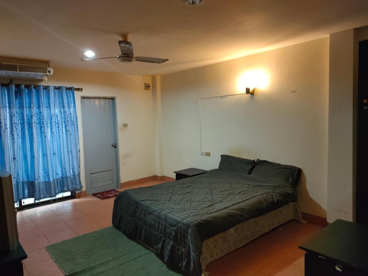 Apartments Thai Smile Pattaya Extérieur photo