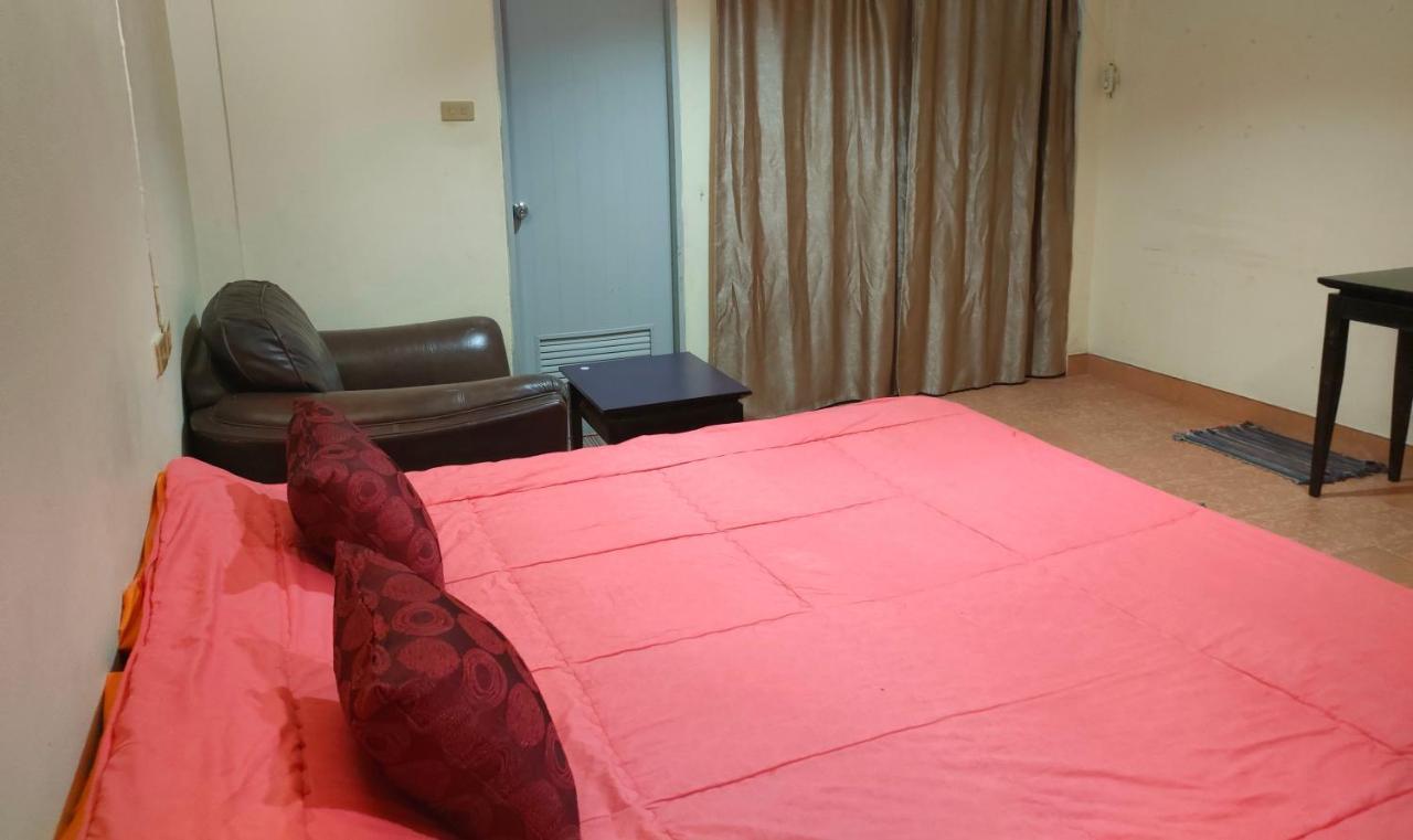 Apartments Thai Smile Pattaya Extérieur photo